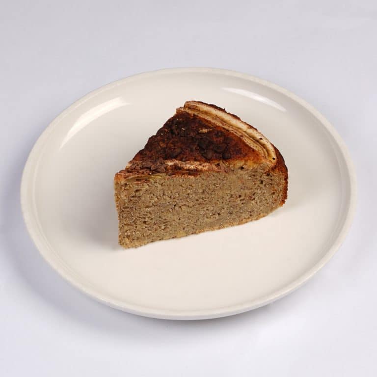 کیک موز بادام